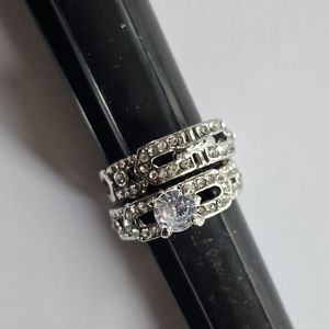 BLING 2 PIECE FASHION SILVER ENGAGEMENT WEDDING BAND ELEGANT SPARKLE RING SET
